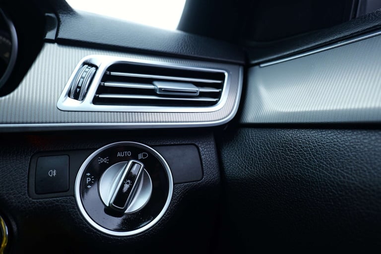 2015 Mercedes-Benz E Class 2.1 E220 AMG Line Bluetec Auto 4dr Saloon Diesel Automatic