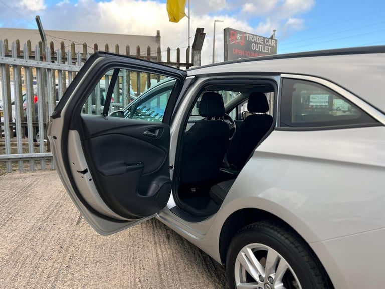 2016 Vauxhall Astra 1.6 CDTi ecoFLEX Design Sports Tourer Euro 6 (s/s) 5dr ESTATE Diesel Manual