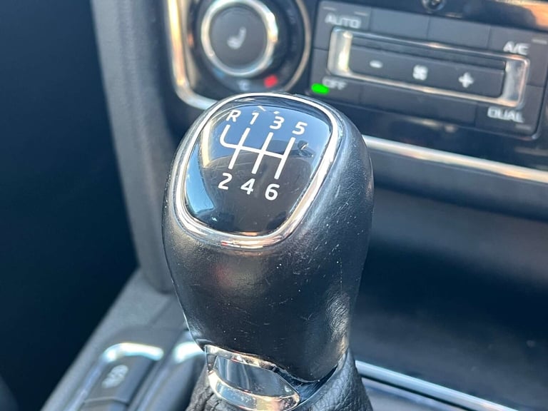 2014 Skoda Superb 1.6 TDI SE GreenLine III Estate 5dr Diesel Manual Euro 5 (s/s) (105 ps) Estate ...