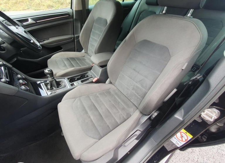 Volkswagen, GOLF, Hatchback, 2013, Manual, 1968 (cc), 5 doors