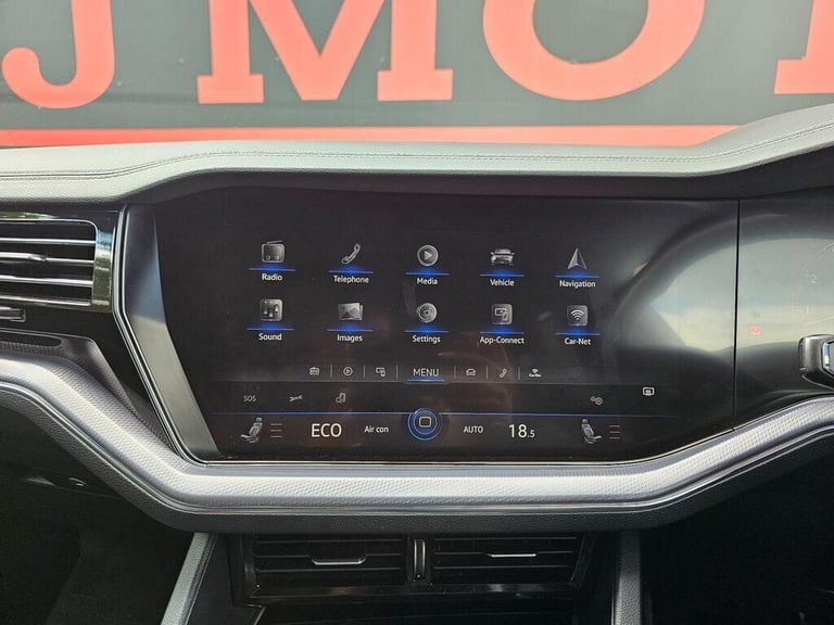 2019 Volkswagen Touareg 3.0 V6 TSI 4Motion R-Line Tech 5dr Tip Auto ESTATE PETROL Automatic