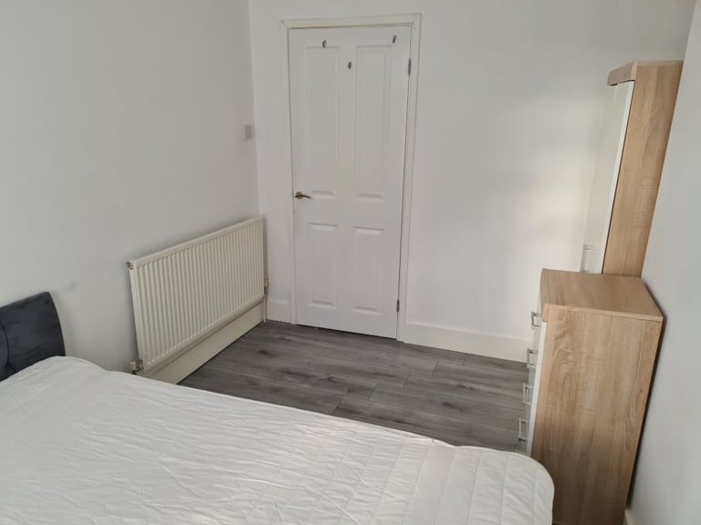 Double rooms, all bills inclusive in Eldon Lane, Bishop Auckland DL14 8TD