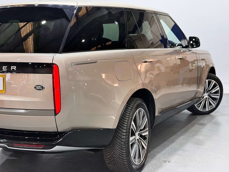 2022 Land Rover Range Rover 3.0 P440e 38.2kWh SE SUV 5dr Petrol Plug-in Hybrid Auto 4WD Euro 6 (s...