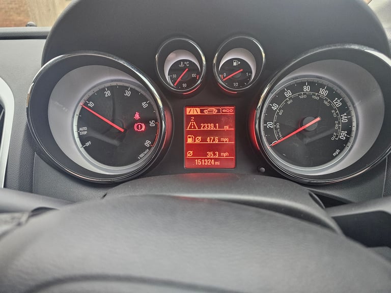 Vauxhall, ASTRA, Hatchback, 2015, Manual, 1956 (cc), 5 doors