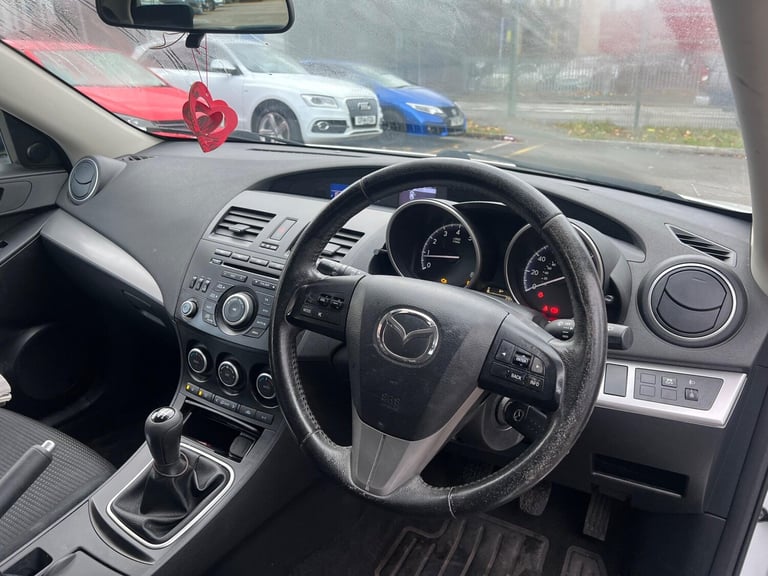 2013 Mazda Mazda3 1.6 Tamura Euro 5 5dr HATCHBACK Petrol Manual