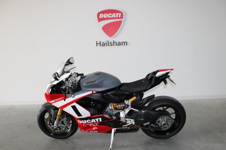 2024 Ducati Panigale V2 Superquadro Final Edition #455/555