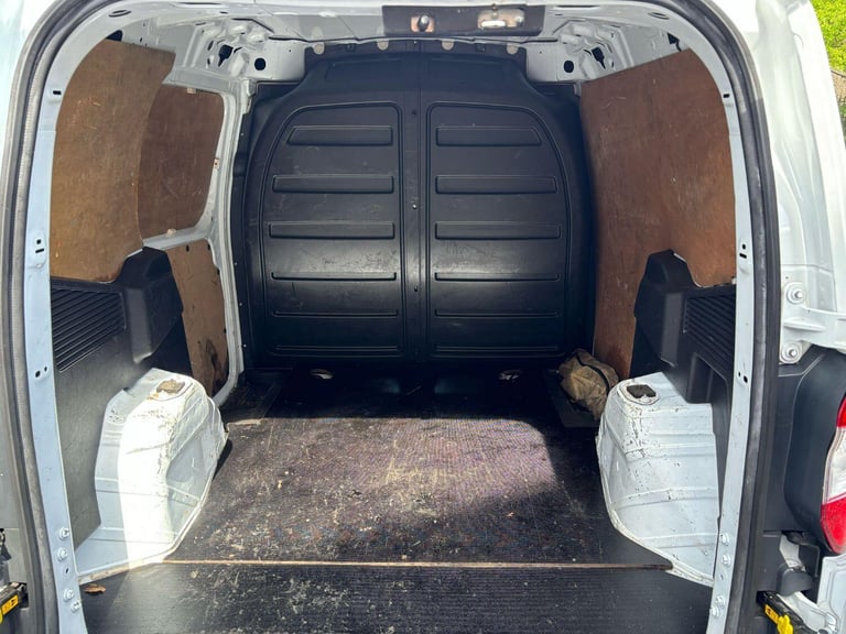 FORD TRANSIT COURIER 1.5 TDCi 2015