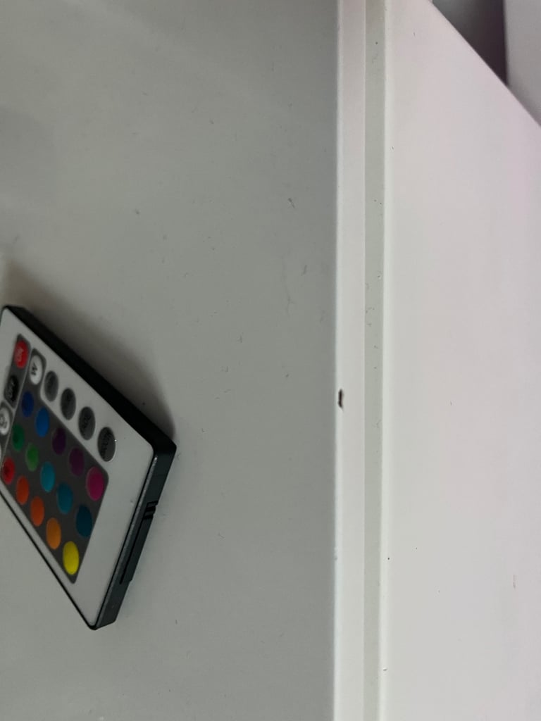 LED tv unit white 