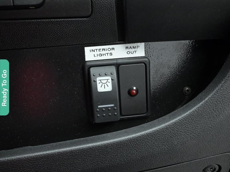 2017 Peugeot Boxer 2.0 BlueHDi 440 Minibus 4dr Diesel Manual L4 H2 Euro 6 (130 ps) Minibus Diesel...