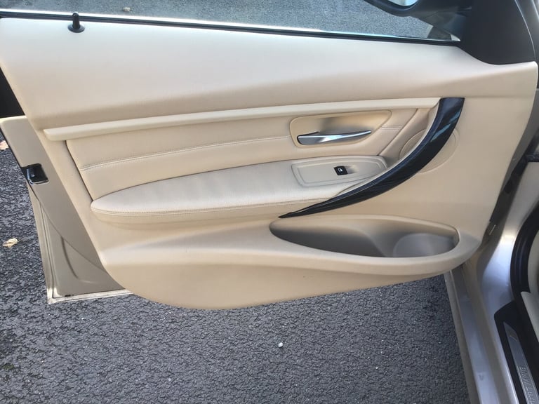 2013 BMW 3 Series 320d Luxury 4dr Step Auto SALOON Diesel Automatic