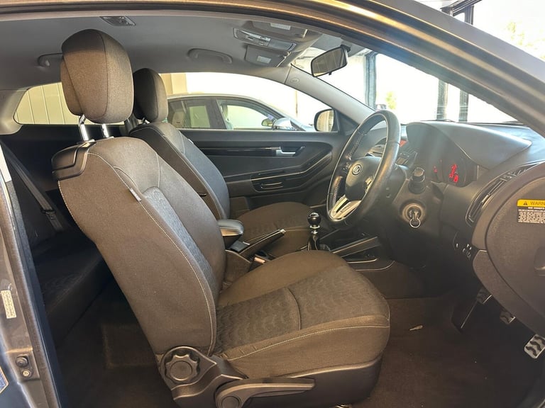 Kia Pro Ceed 1.6 3 Euro 5 3dr Petrol Manual - Image 9