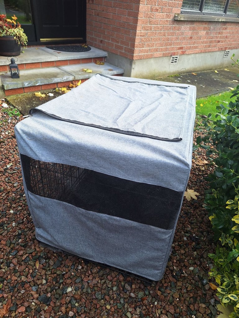 Dog crate with cover