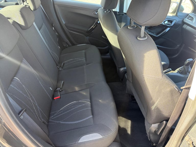 2015 Peugeot 208 1.2 VTi PureTech Active Euro 6 5dr HATCHBACK Petrol Manual