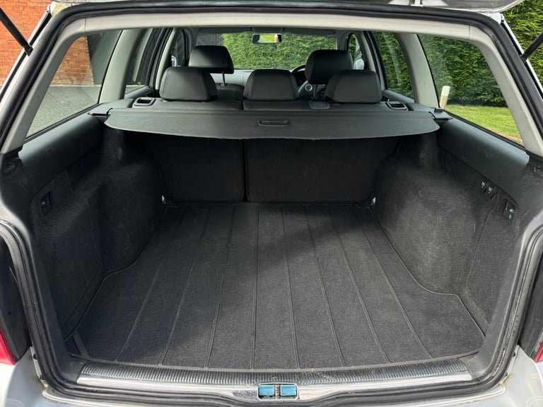 2004 VOLKSWAGEN PASSAT ESTATE 1.9 TDI HIGHLINE AUTOMATIC, WOW 68K GENUINE MILES