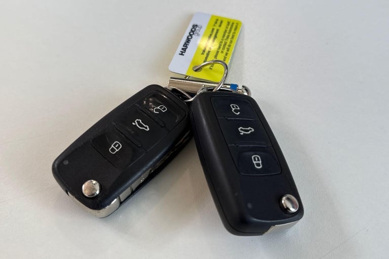 2016 Volkswagen up! 1.0 Look up! Hatchback 3dr Petrol Manual Euro 6 (60 ps) HATCHBACK Petrol Manual