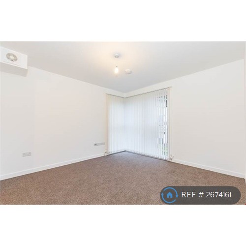 2 bedroom flat in Shaw Road, Aberdeen, AB25 (2 bed) (#2674161)