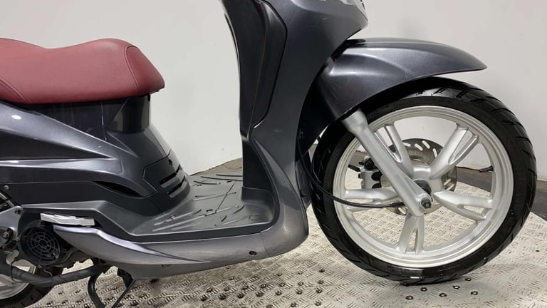 Peugeot Tweet VE 2015 LONG MOT SERVICED ONLY 1K 125CC SCOOTER
