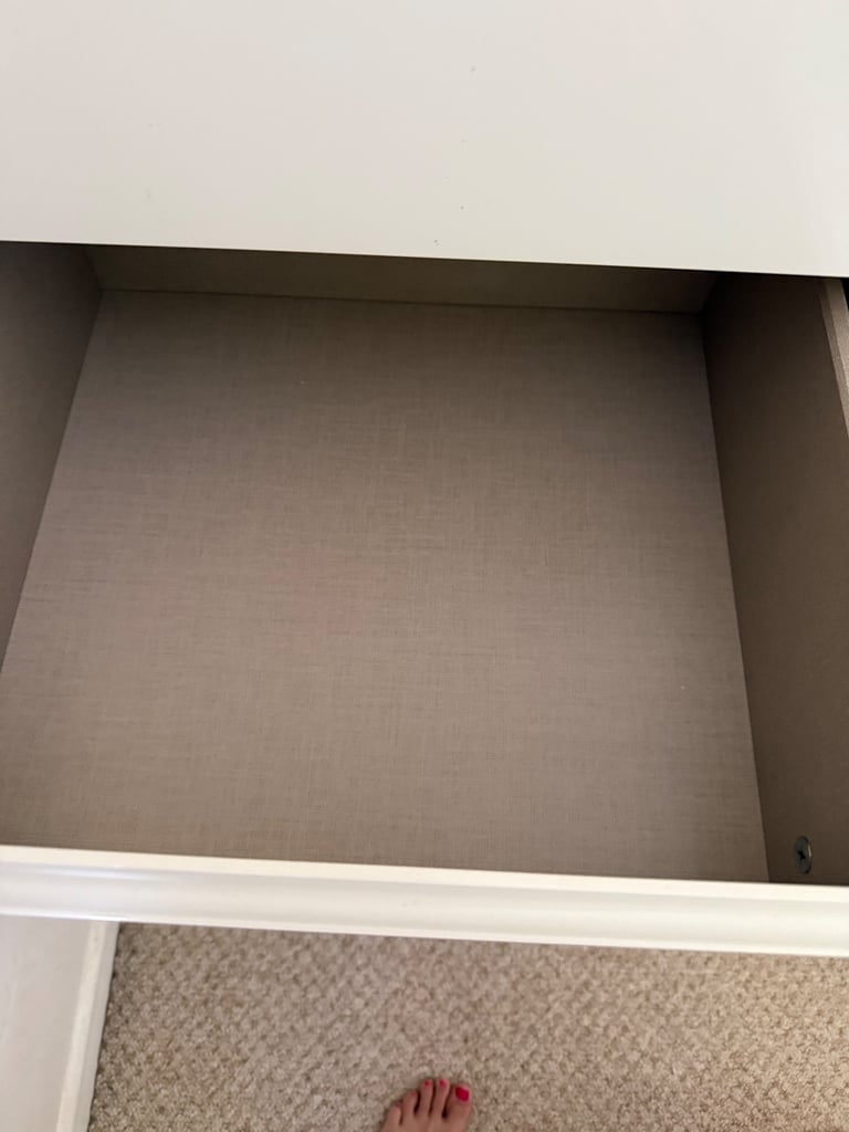 2x White Gloss Tall Drawers – £80