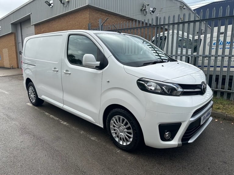 image for 2017 Toyota ProAce 2.0D Comfort Medium Panel Van 6dr Diesel Manual MWB Euro 6 (s/s) (120 ps) PANE...