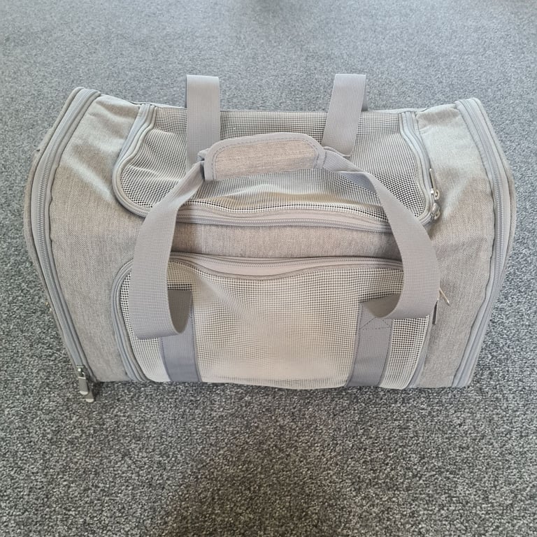 image for Free pet carrier 