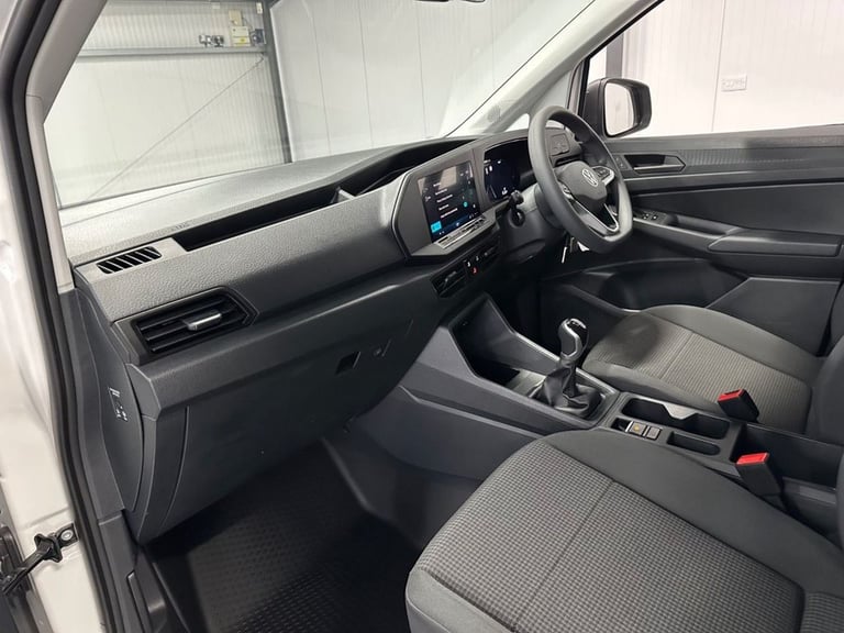 2024 74 VOLKSWAGEN CADDY MAXI 2.0 TDI C20 COMMERCE PANEL VAN 6DR DIESEL MANUAL L