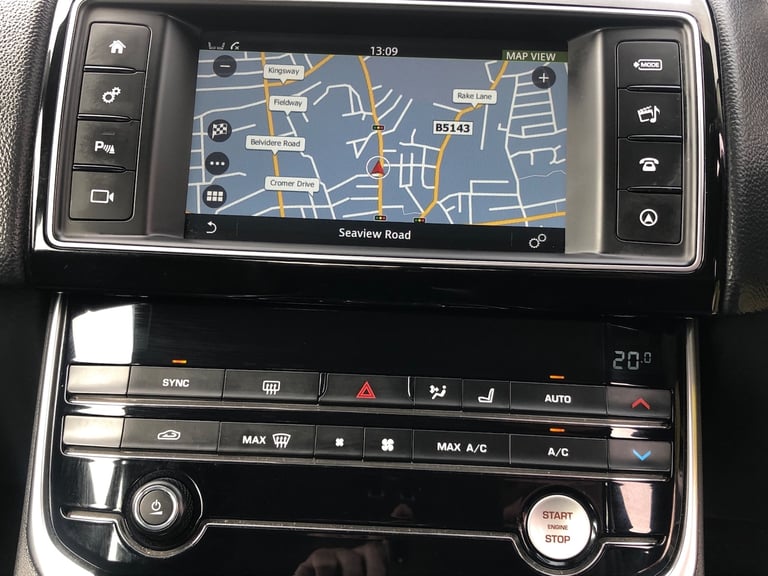 2017 Jaguar XE 2.0 [250] Prestige 4dr Auto AWD SALOON Petrol Automatic