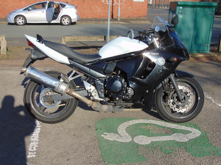 Suzuki GSX650F 2012 good runner cosmetically challenged cheap runaround bike
