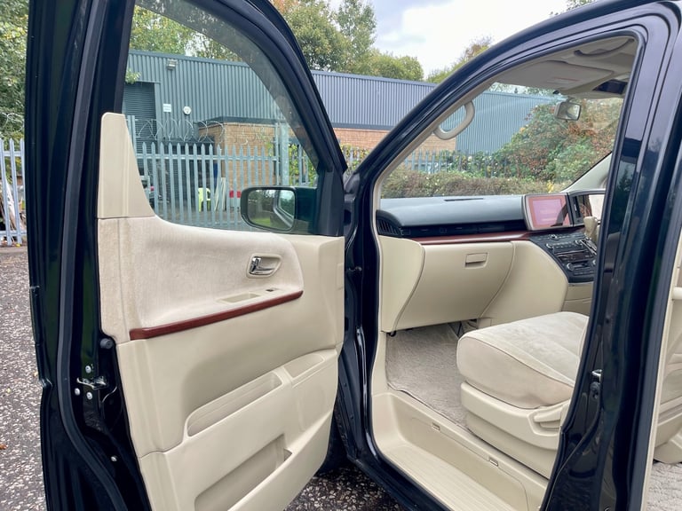 2016 Nissan Elgrand HIGHWAY STAR 3.5 V6 4WD PETROL MPV TWIN SUNROOF  MPV PETROL Automatic
