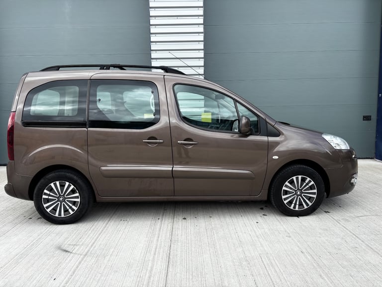 PEUGEOT PARTNER TEPEE 1.6 HDI AUTOMATIC 2015 PLATE 122,000 MILES FULL SERVICE HISTORY HPI CLEAR 