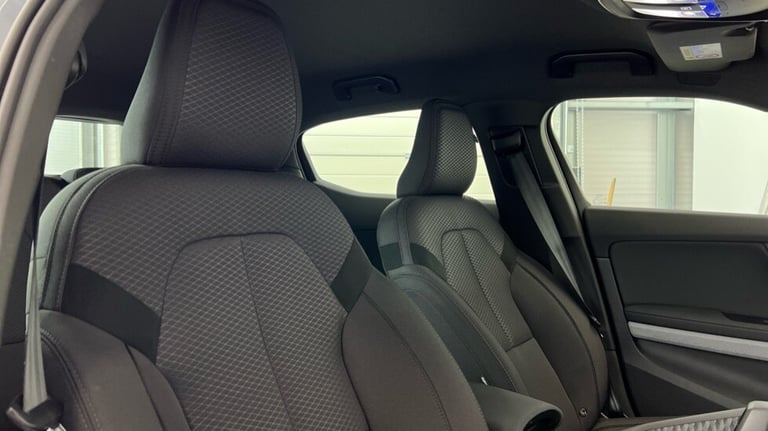 2022 Polestar Polestar 2 Long range Dual motor - Pilot Lite Hatchback Electric Automatic