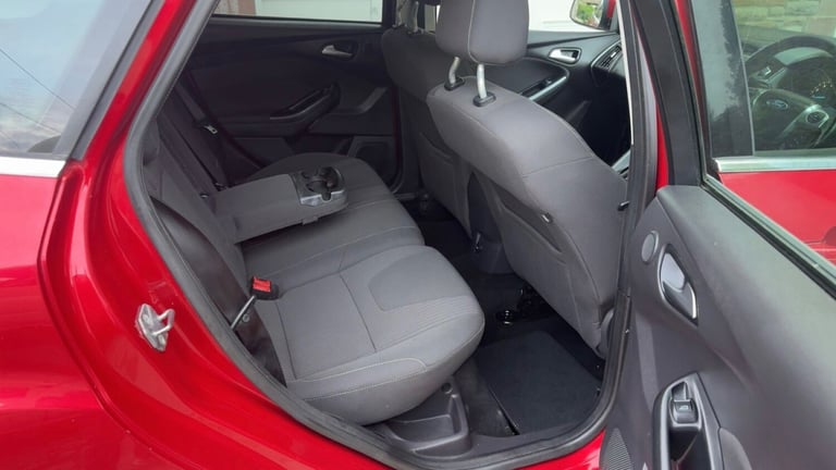 2012 Ford Focus 1.0 125 EcoBoost Titanium 5dr HATCHBACK Petrol Manual