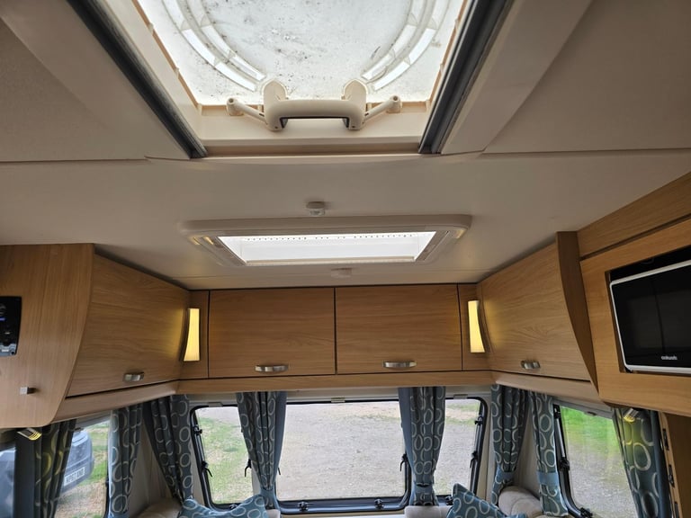 2014 Compass Corona 574 4 Berth Fixed Single Beds Caravan, Motor Mover