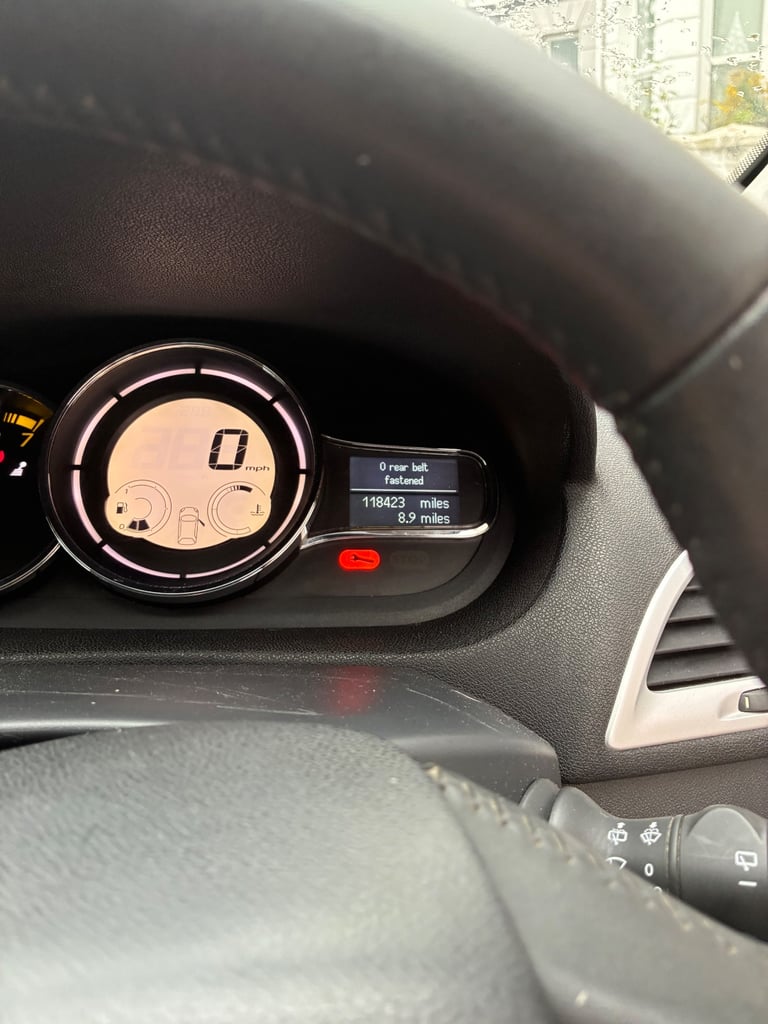 Renault, MEGANE, Coupe, 2011, Manual, 1598 (cc), 3 doors