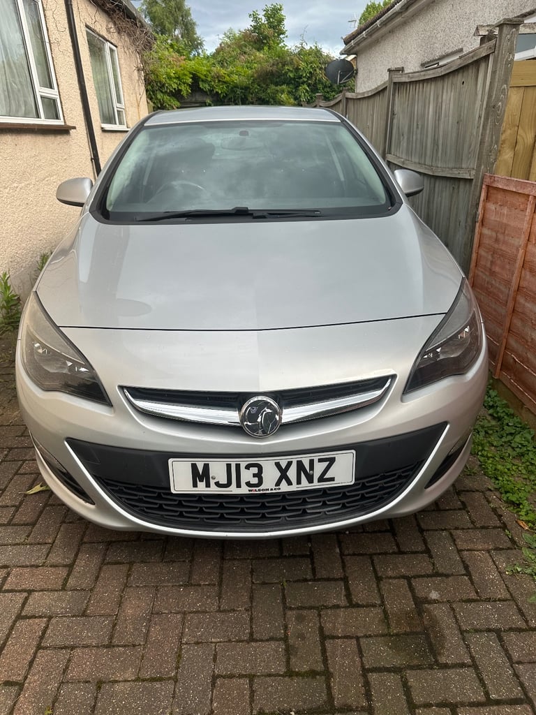 Vauxhall, ASTRA, Hatchback, 2013, Manual, 1398 (cc), 5 doors