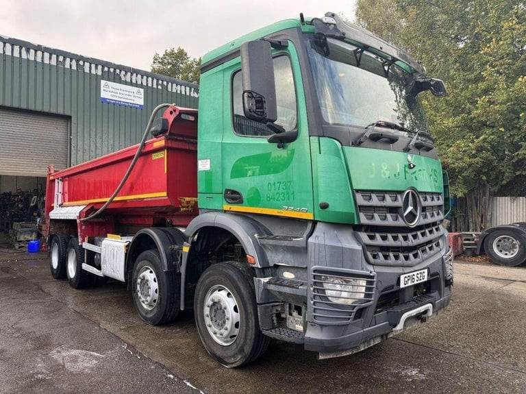 2016 MERCEDES AROCS 3240 8X4 TIPPER