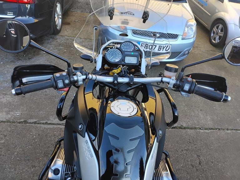 2007 07 BMW R 1200 GS AVENTURE TOURER R1200GS FULL LUGGAGE NEW MOT HPI CLEAR