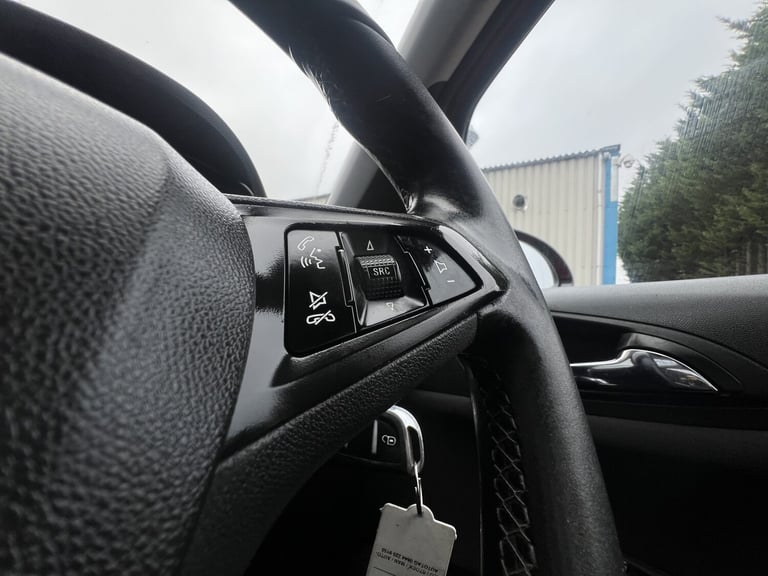 VAUXHALL CORSA 1.4 i ecoTEC Limited Edition 2015