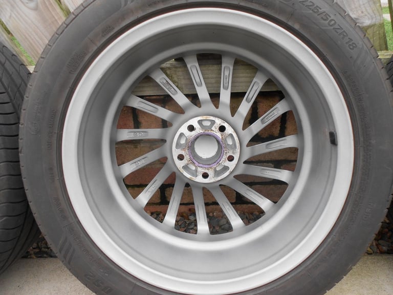NISSAN 18" ALLOYS