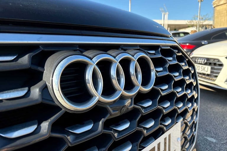 2022 Audi Q5 40 TDI Quattro S Line 5dr S Tronic SUV Diesel Automatic
