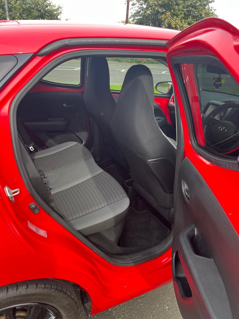 Toyota, AYGO, Hatchback, 2019, Manual, 998 (cc), 5 doors