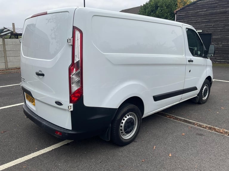 2020 Ford Transit Custom 2.0 EcoBlue 130ps Low Roof Leader Van PANEL VAN DIESEL Manual