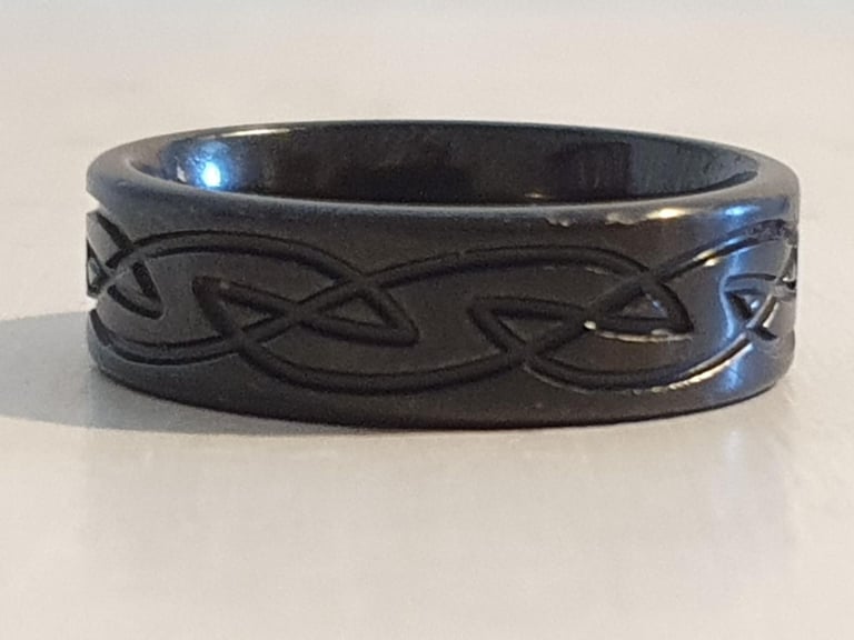 ZIRCONIUM BLACK CELTIC RING SIZE T . RRP £230. BARGAIN £50.