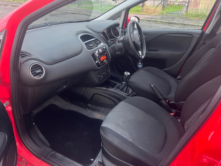 Fiat, PUNTO, Hatchback, 2016, Manual, 1242 (cc), 5 doors