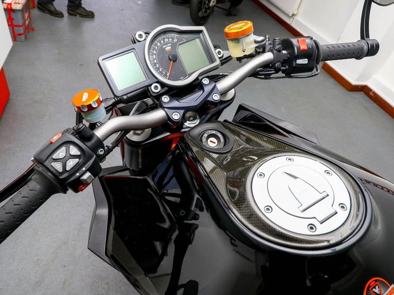 2015 KTM 1290 Super Duke R 1290