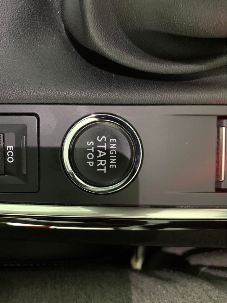 2022 Peugeot 3008 1.5 BlueHDi Allure 5dr HATCHBACK DIESEL Manual