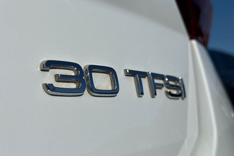 2021 Audi Q2 Technik 30 TFSI  110 PS 6-speed SUV PETROL Manual