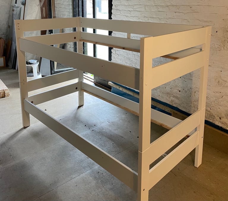 image for Free bunk beds