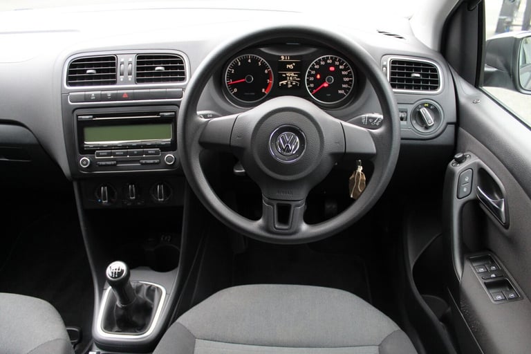 VOLKSWAGEN POLO 1.4 SE 2010