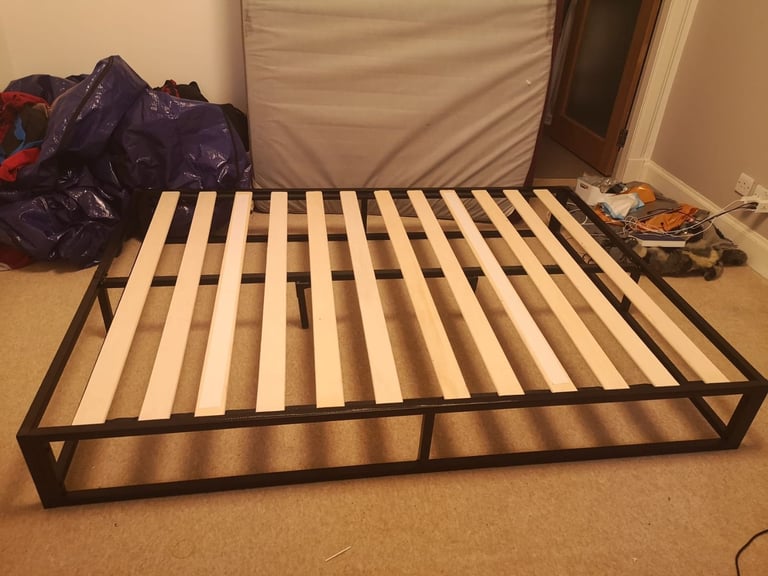 Double bed frame