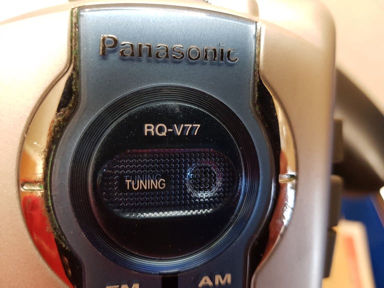 Panasonic RQ-V77 Portable Stereo Radio Cassette Player 